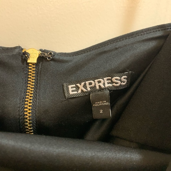 Express backless halter top dress! - Picture 6 of 7